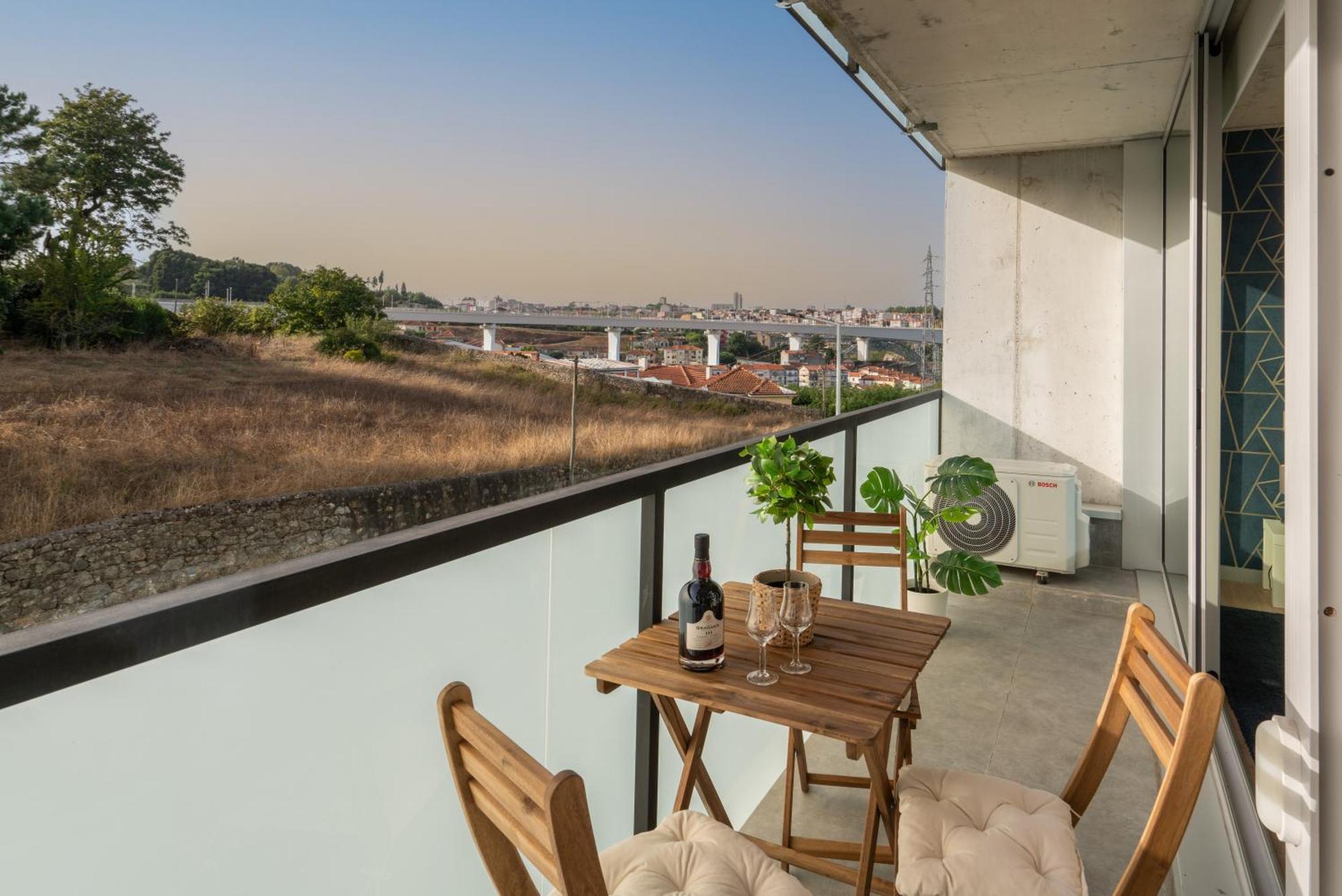 Host Wise - Luxurious Impressive Apartment - Balcony And Pool Vila Nova de Gaia Zewnętrze zdjęcie